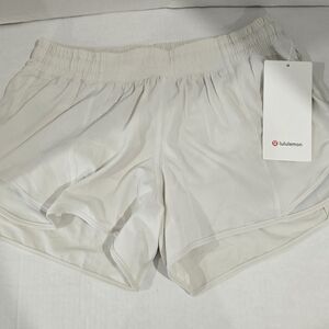 lululemon Hotty LR Short 4" Lined